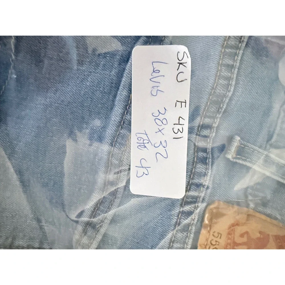 Levis 559 Relaxed Straight Jeans Mens 38x32 Light Wash Blue Good Denim Pants